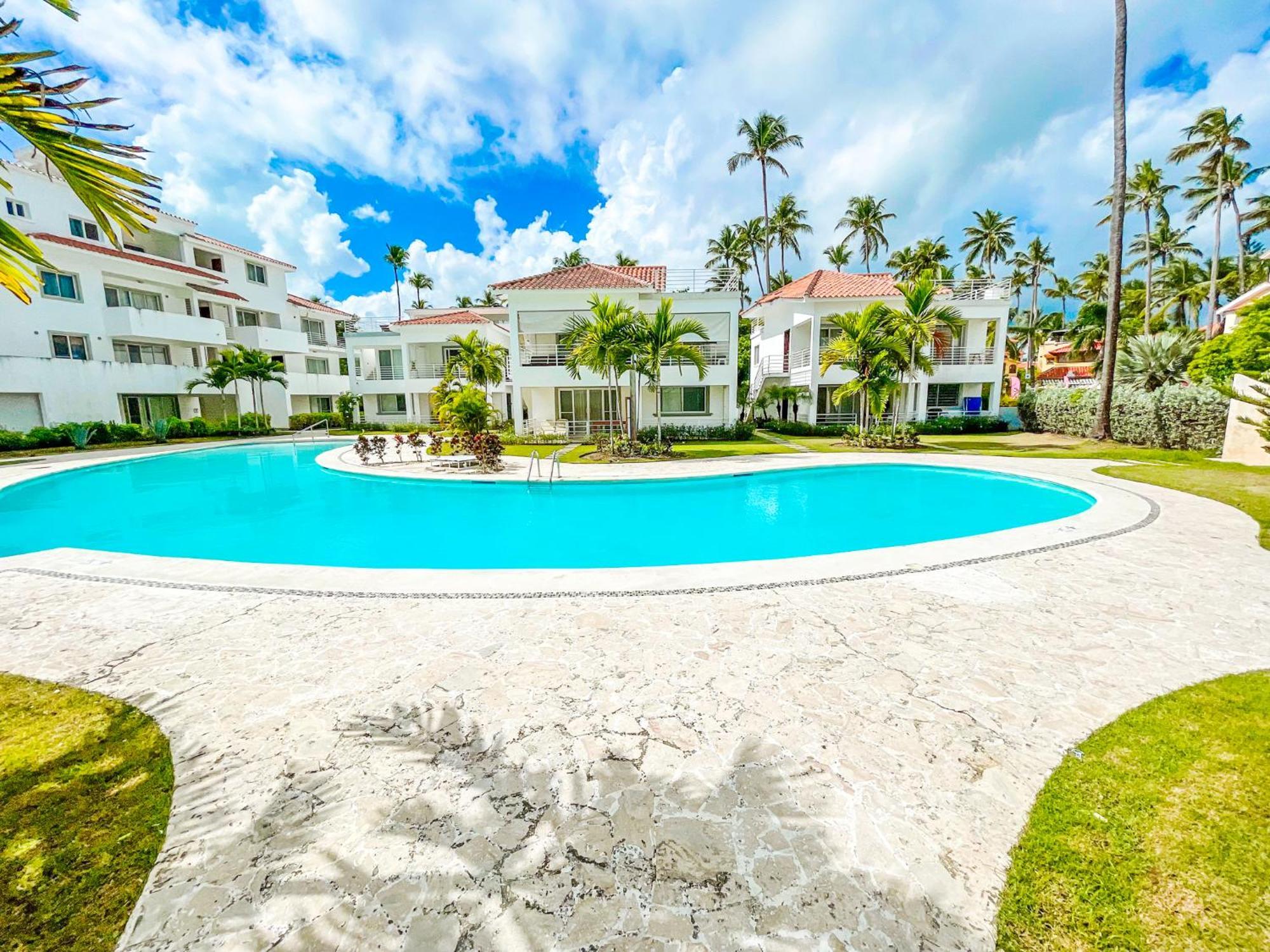 Caribbean Paradise Ocean Breeze Hotel With View Los Corales Bbq Wifi Beach Club & Spa Punta Cana Exterior photo