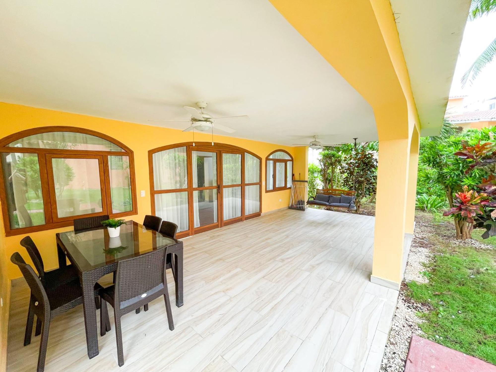 Caribbean Paradise Ocean Breeze Hotel With View Los Corales Bbq Wifi Beach Club & Spa Punta Cana Exterior photo